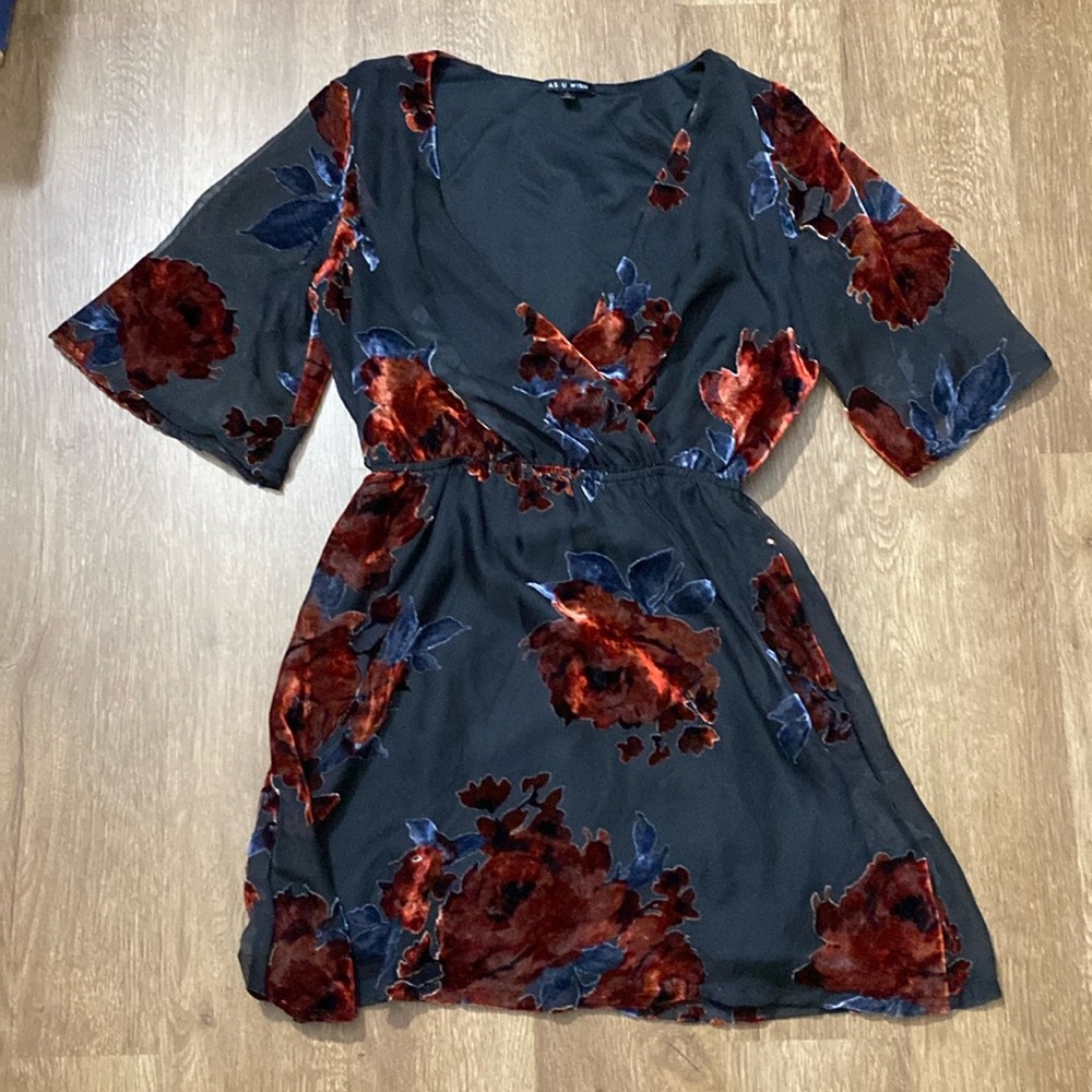 As u wish large stunning velvet floral dress v neck with sheer sleeves